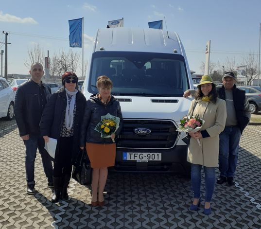 Kisbusz rkezett Kisbusz rkezett